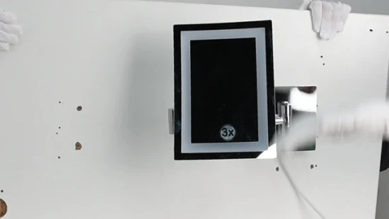 Specchio per il trucco LED quadrato da parete per trucco da bagno quadrato con ingrandimento 3x